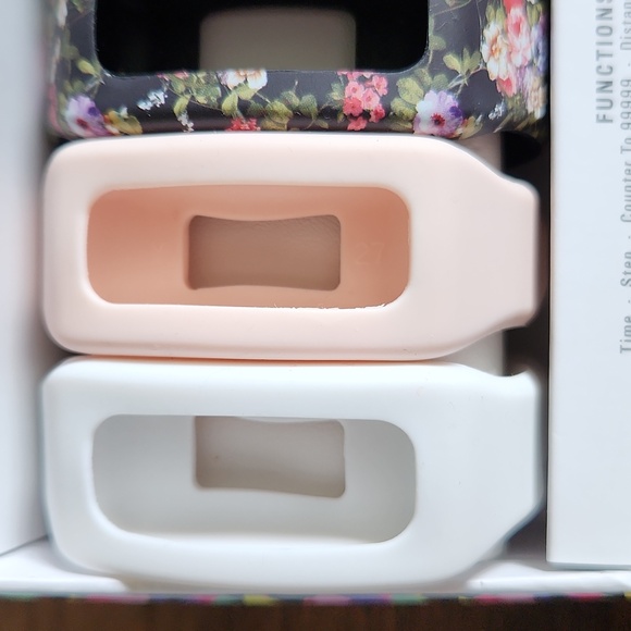 B-Active Interchangeable Fitness Tracker - Picture 4 of 9